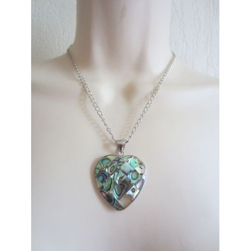 Collier Avec Coeur En Nacre Irisée