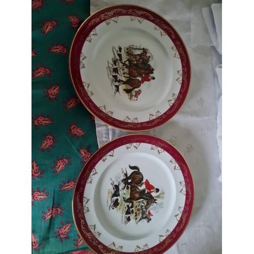 Lot 2 Assiettes Porcelaine De Limoges Signer "Brachet" Diametre 28cm