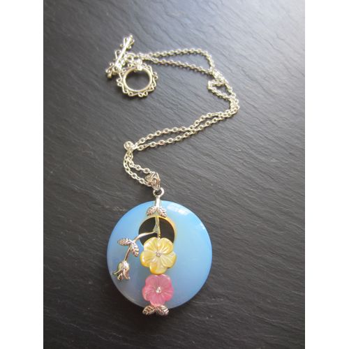 Collier Avec Pendentif En Opale