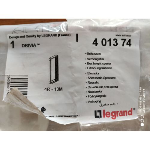 REHAUSE DRIVA LEGRAND 4 rangées et 13 modules