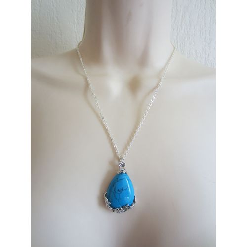Collier Avec Pendentif En Turquoise