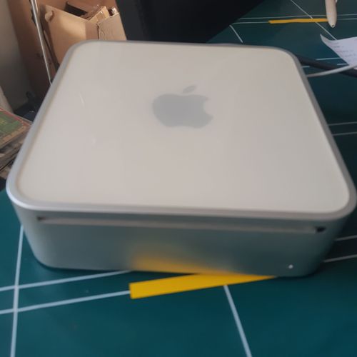 Mac mini A1176 avec câble alimentation