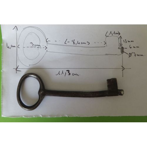 Ancienne Grande Clé De Porte +  Pg 12