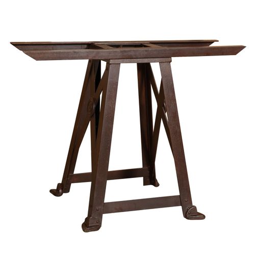 Base De Table En Fer