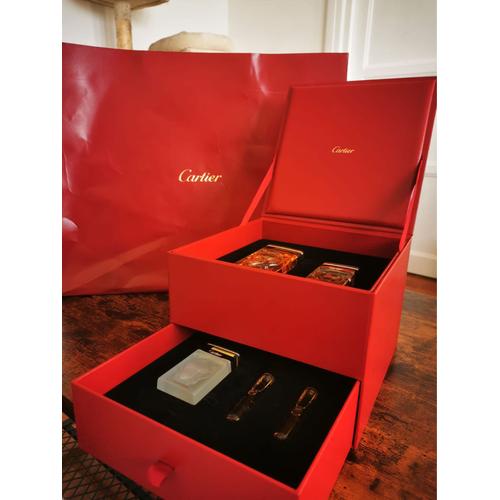 Cartier Coffret Parfum La Panthère Eau De Parfum 100ml + Vaporisateur De Sac 30ml + Brume De Cheveux 50ml + 2 Vaporisateur D'eau De Parfum 10ml 