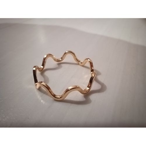 Bague Métal Doré,Ondulation ,Taille 17