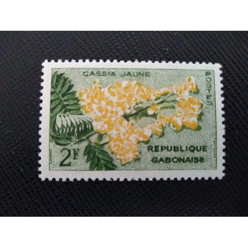 Timbre Gabon Yt 155 Arbre À Douche Dorée (Cassia Fistula "Deareana") 1961 ( 091208 )
