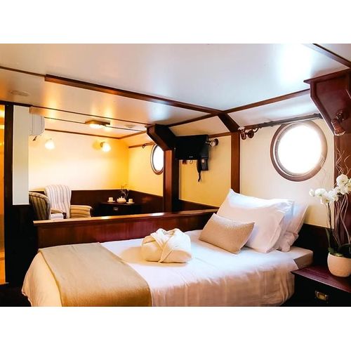 2 Jours À Bord D'un Bateau-Hôtel Avec Champagne Au C?Ur D'avignon - Smartbox - Coffret Cadeau Séjour