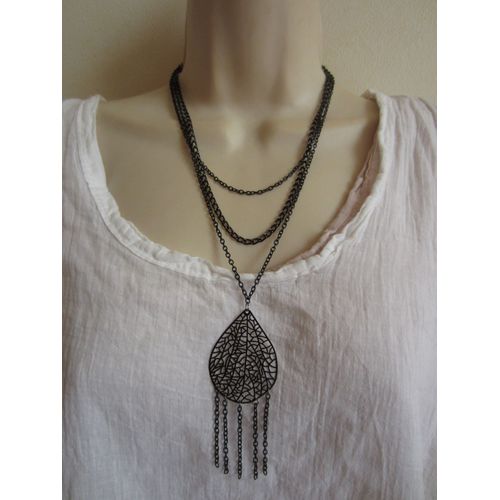 Collier Multi Rangs Noir Avec Pendentif