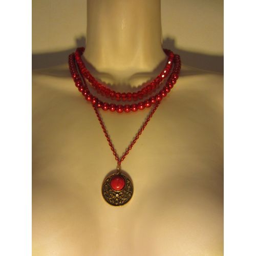 Collier Multi Rangs Rouge En Perles De Verre