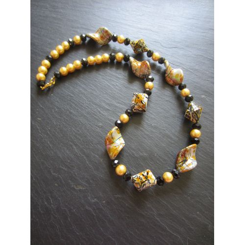 Collier Noir Et Jaune
