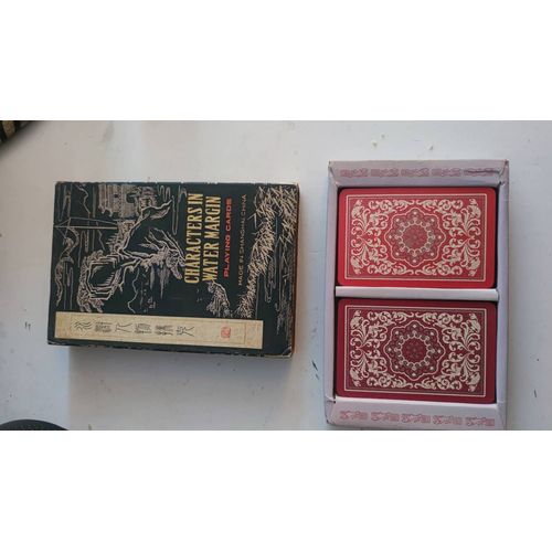 Characters In Water Margin Playing Cards Playing Cards Dans Son Coffret