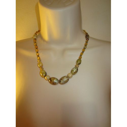 Collier En Résine Vert Et Ambré
