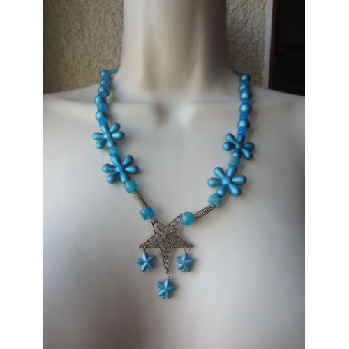 Collier Bleu Avec Pendentif En Forme D'étoile