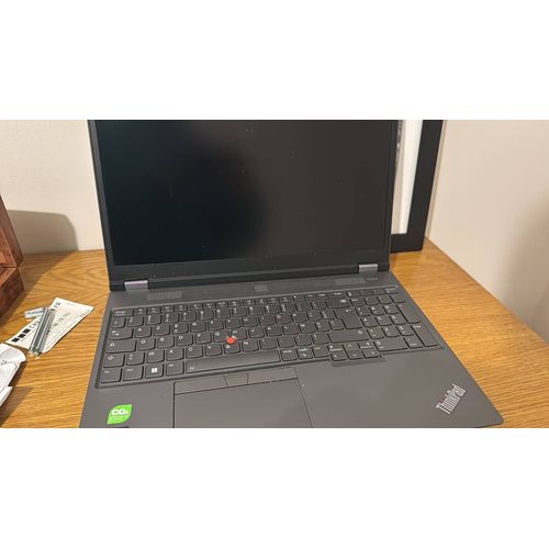 Lenovo ThinkPad p16 gen2 16" Intel Core i7-13850hx - Ram 64 Go - SSD 3 To