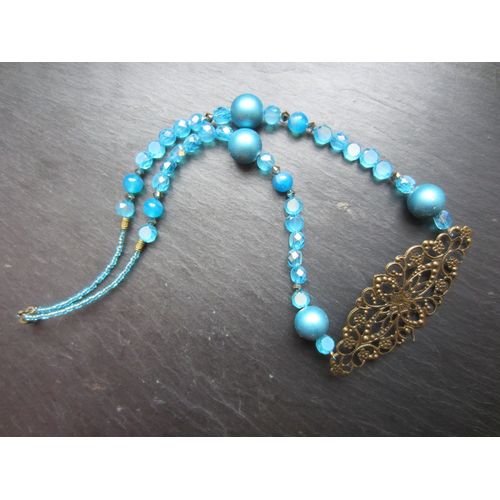 Collier Bleu Avec Pendentif En Bronze