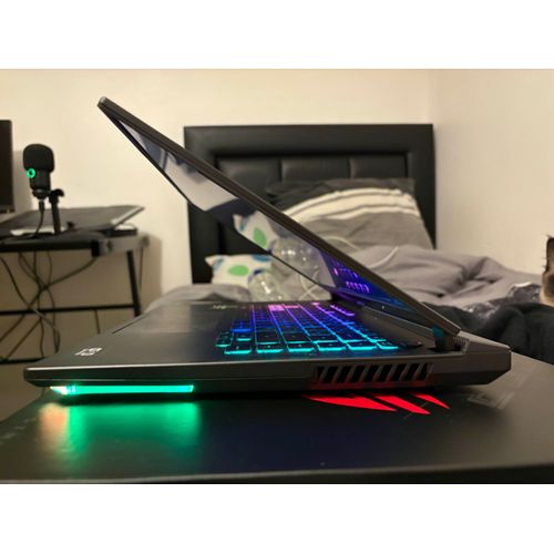 Asus ROG Strix G15 - 15" AMD Ryzen 7 - Ram 16 Go - SSD 512 Go