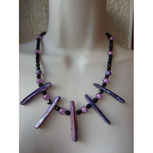 Collier Violet Et Noir Avec Perles En Nacre