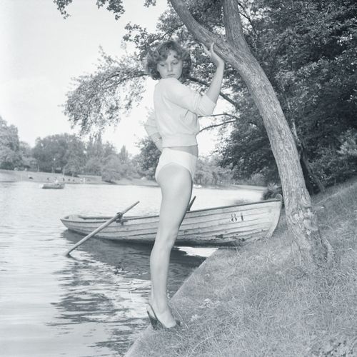 Photo Argentique Papier Baryté Noir Et Blanc Ilford 310g Pin Up 1960 50x50cm Tirage Récent D'après Négatif Original