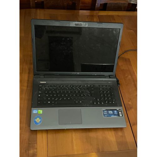 Asus R900V - 18.5" Intel Core i7-3630QM - 2.4 Ghz - Ram 8 Go - DD 3 To