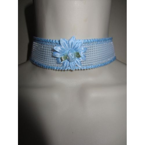 Collier Ras Cou Bleu Avec Fleur