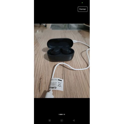 Écouteur jbl servi très peu,vendu avec chargeur et câble