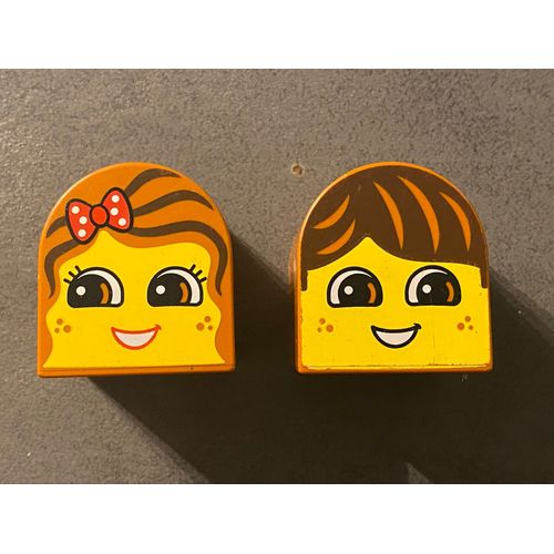Figurines tête garçon et tête de fille LEGO DUPLO