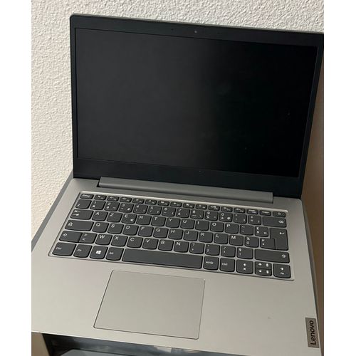 Je vends un ordinateur portable. De la marque LENOVO