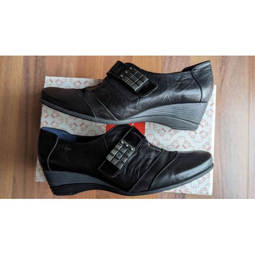Chaussures Dorking T38.5 Neuves Style Et Confort
