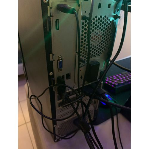Lenovo IdeaCentre Gaming 5 14IOB6 Intel Core i5-11400F - Ram 8 Go - SSD 256 Go