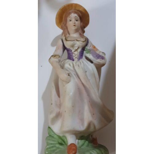 Statue De Bergere - Vendangeuse