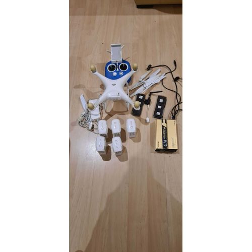 Drone Dji Phantom 4 Pro + Accessoires Divers-Dji