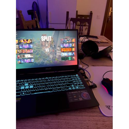 MSI Cyborg 15 A12VF-098XES - 15.6" Intel Core i5-12450H - 2 Ghz - Ram 16 Go - SSD 1 To
