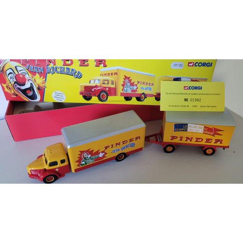 Camion Corgi Pinder Circus
