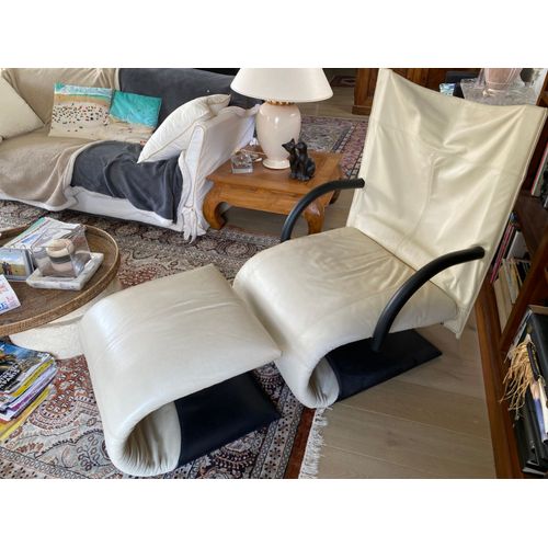Fauteuil Et Repose-Pieds "Zen" En Cuir Drapé Blanc Ligne Roset