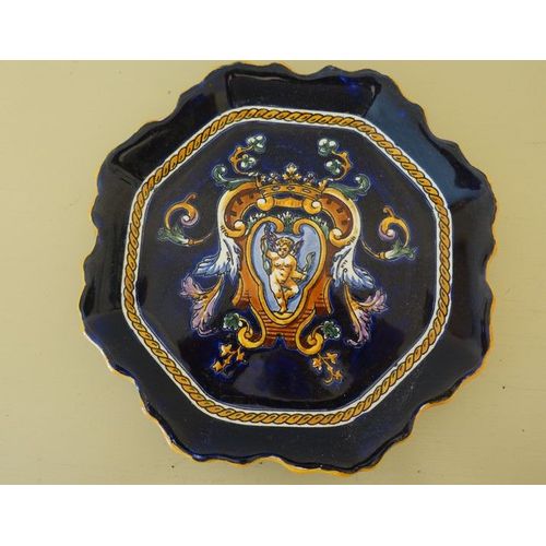 Assiette Décorative Porcelaine De Gien . Modèle Renaissance