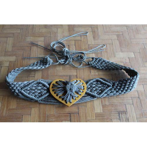 Ceinture Bleu Clair En Lacets Tressès Et Joli Coeur Central En Bois