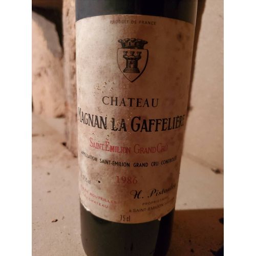 Bouteille Château Magnan La Gaffelière 1986 Saint Emilion Grand Cru Bordeaux Vin Conservée En Cave De Terre Battue