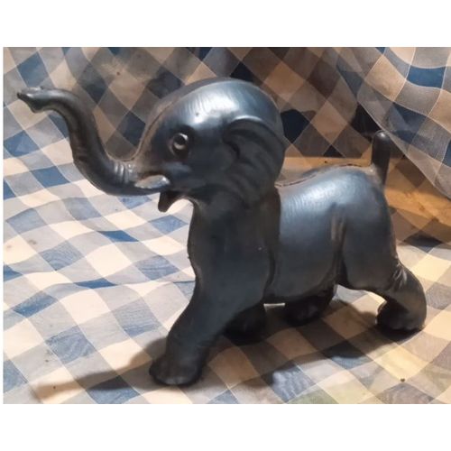 Figurine - Eléphant Bleu - En Plastique