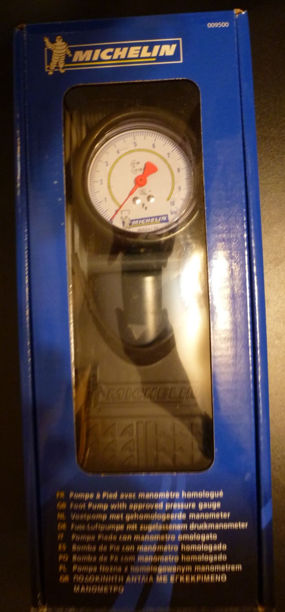 Pompe à Pied Michelin 7 Bar - Manomètre Grand Cadran, 4 Adaptateurs Inclus (voiture, Vélo, Ballon...)