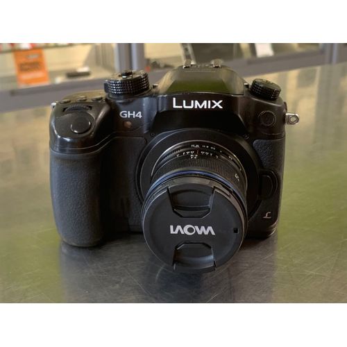 Panasonic Lumix DMC-GH4 16.05 mpix + Objectif 7.5 MM