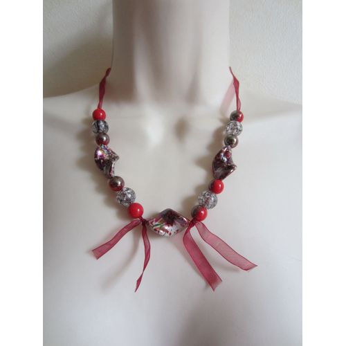 Collier Rouge Et Gris Avec Noeuds