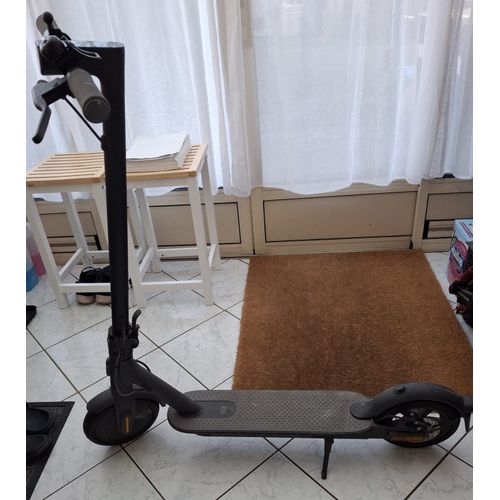 Trottinette Électrique Xiaomi Essential Mi