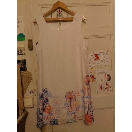 Robe Blanche Motifs Colorés 44 Xxl Blanche Porte Neuve.