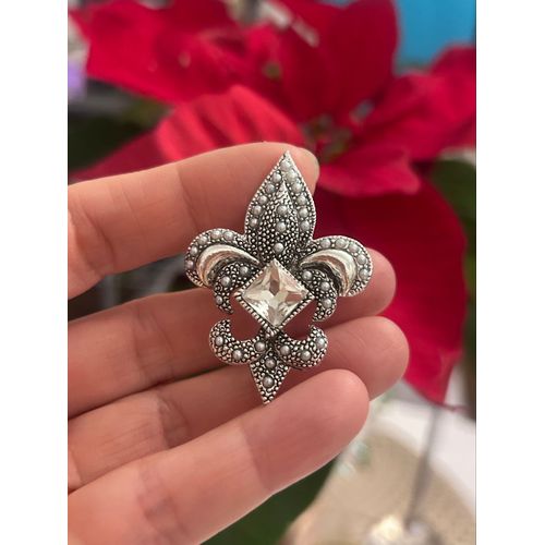 Broche Fleur De Lys
