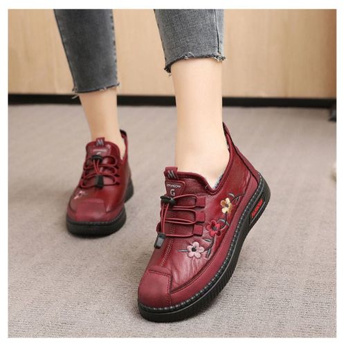 Chaussures De Femme En Cuir, Brodées, Taille 39, Neuves. Jamais Portées