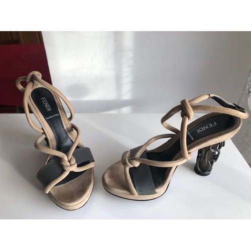 Escarpins Fendi En Cuir Pointure 36