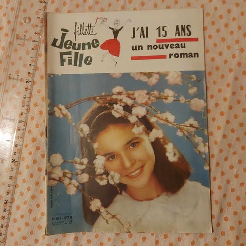 Fillette, Jeune Fille N°870 - 1963 - Patricia Gozzi - Cala Mayor - Pauvre Aggie - Hatari -Jhon William- Sylvia A Du Succès-Les Deux Cousines