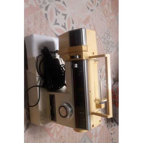 Vends ma haine singer entièrement révisée par un professionnel la sérénade 30 canette automatique prend les epaisseurs