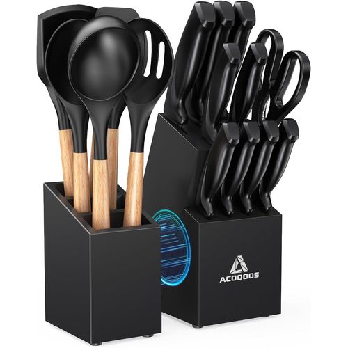 Ensemble De Couteaux Avec Ustensiles De Cuisine